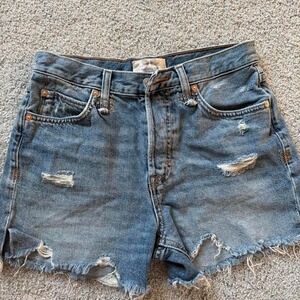 We the free distressed denim shorts faded look size 25